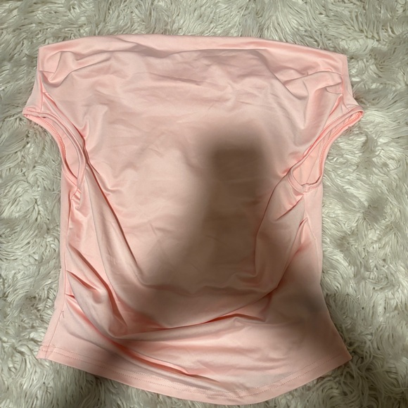 off the shoulder tops 🎀 - Picture 4 of 4